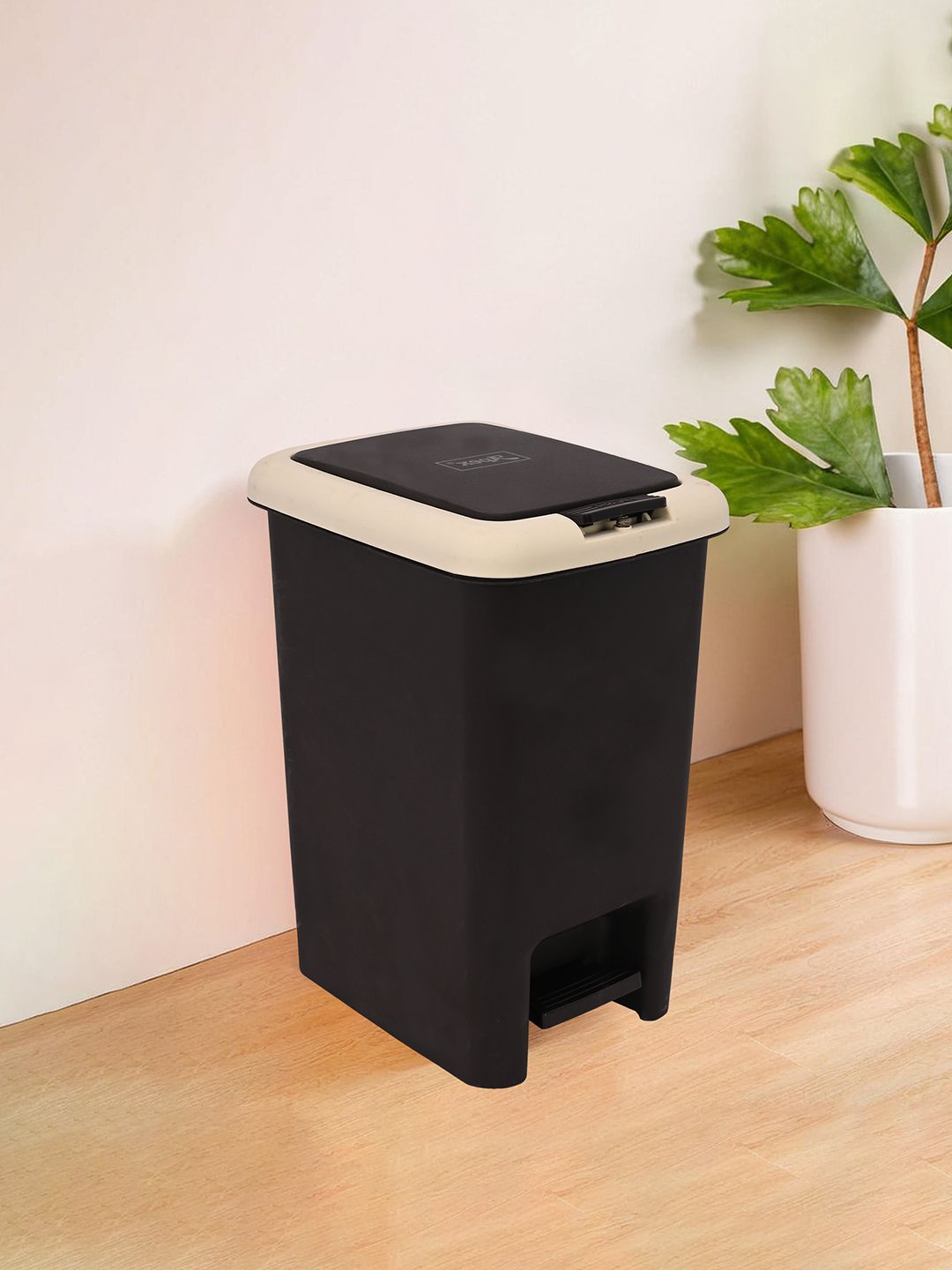 Kuber Industries Brown Pedal Dustbins - 7L