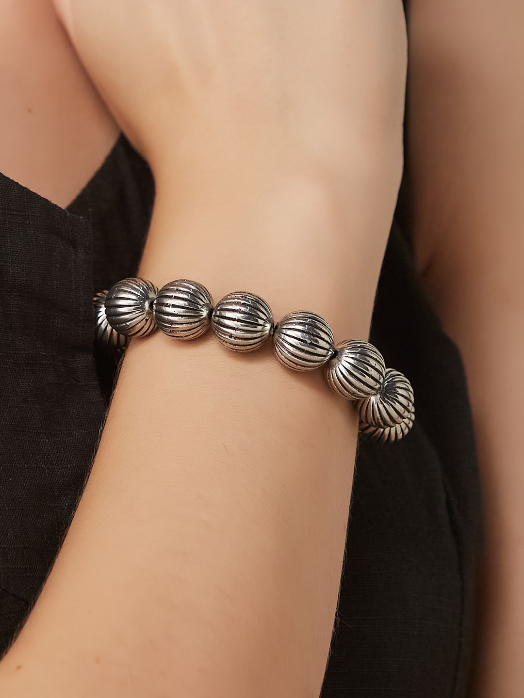 ATIBELLE Set Of 4 Gold-Plated Elasticated Bracelets