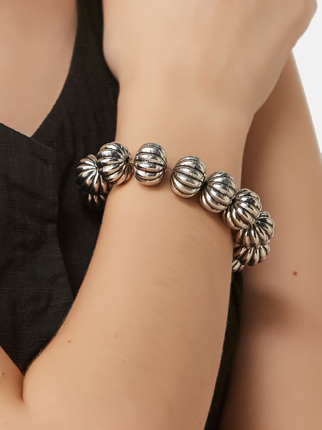 ATIBELLE Set Of 4 Gold-Plated Elasticated Bracelets