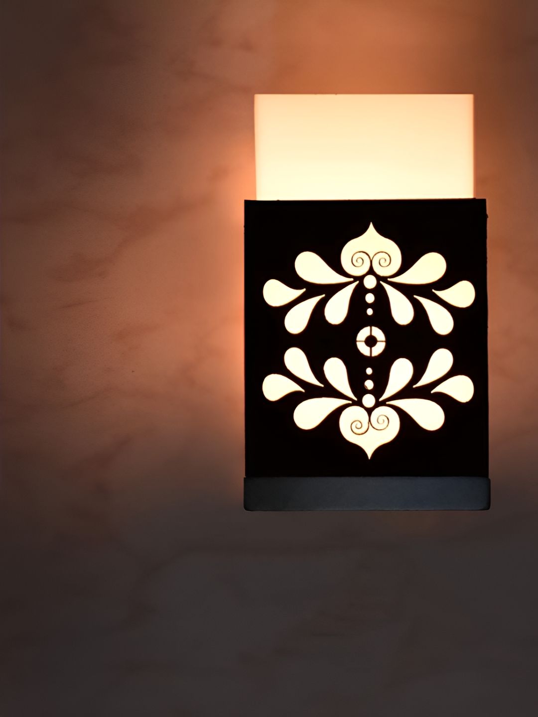 Gojeeva Black Wood Square Shaped Textured Contemporary Wall Lamp-picture-13