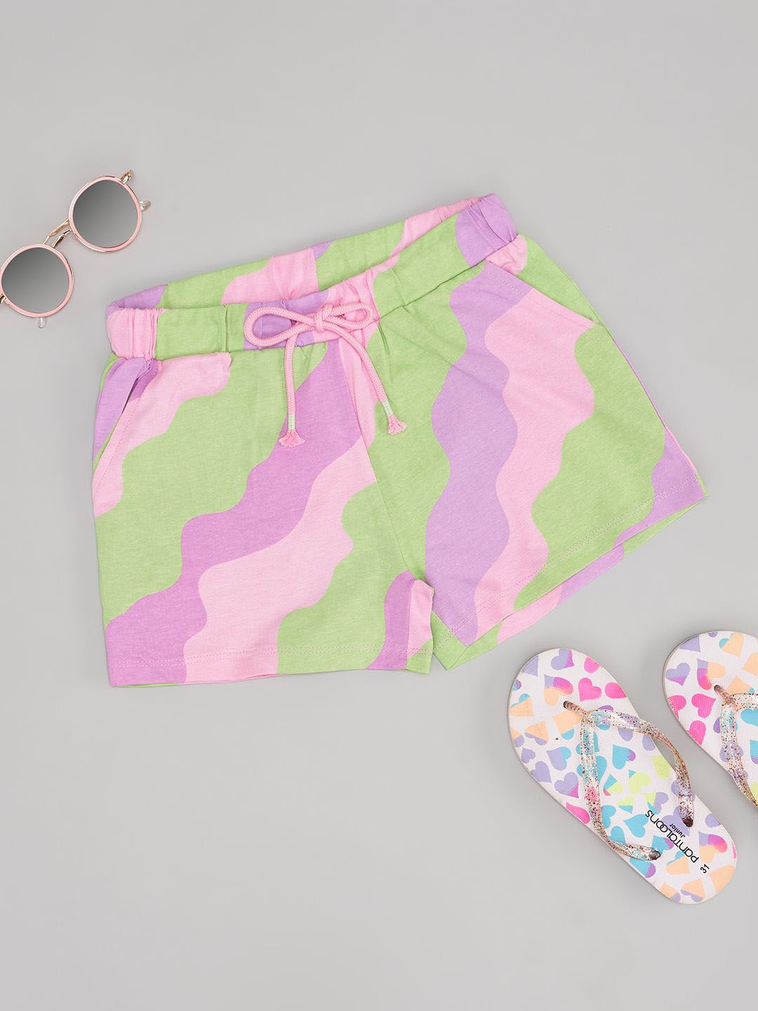 Pantaloons Junior Girls Cotton Colourblocked Mid-Rise Regular Fit Shorts-picture-33