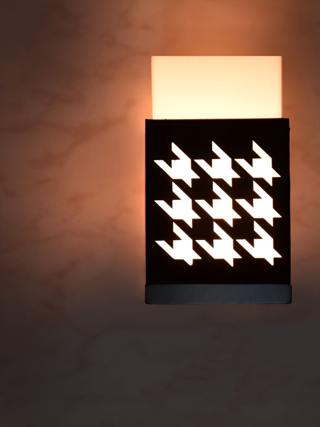 Gojeeva Black Wood Square Shaped Textured Contemporary Wall Lamp-picture-20