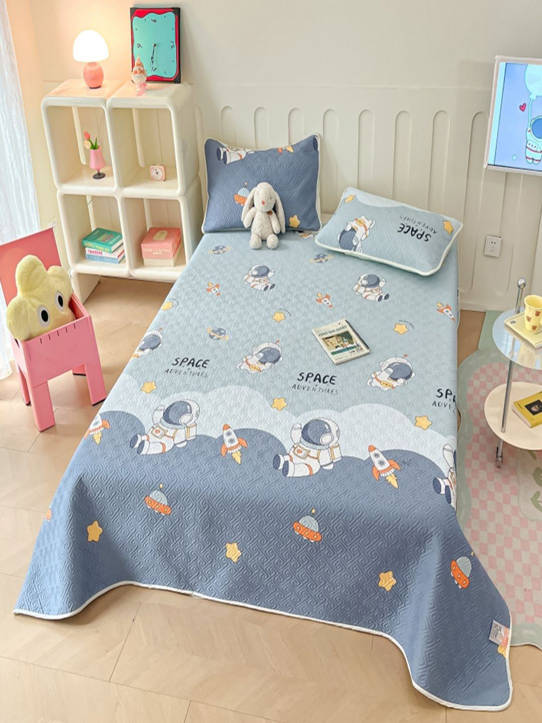 JC HOME Blue & Grey Printed Cotton Double Bed Cover With Pillow Covers-image-29