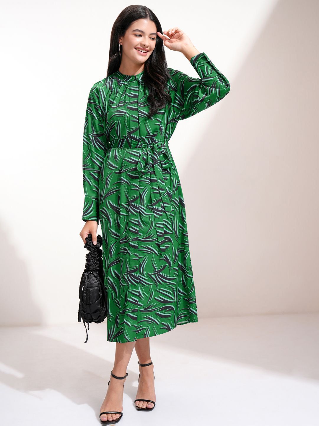 ESPYR By Tokyo Talkies Women Printed Fit & Flare Midi Dress