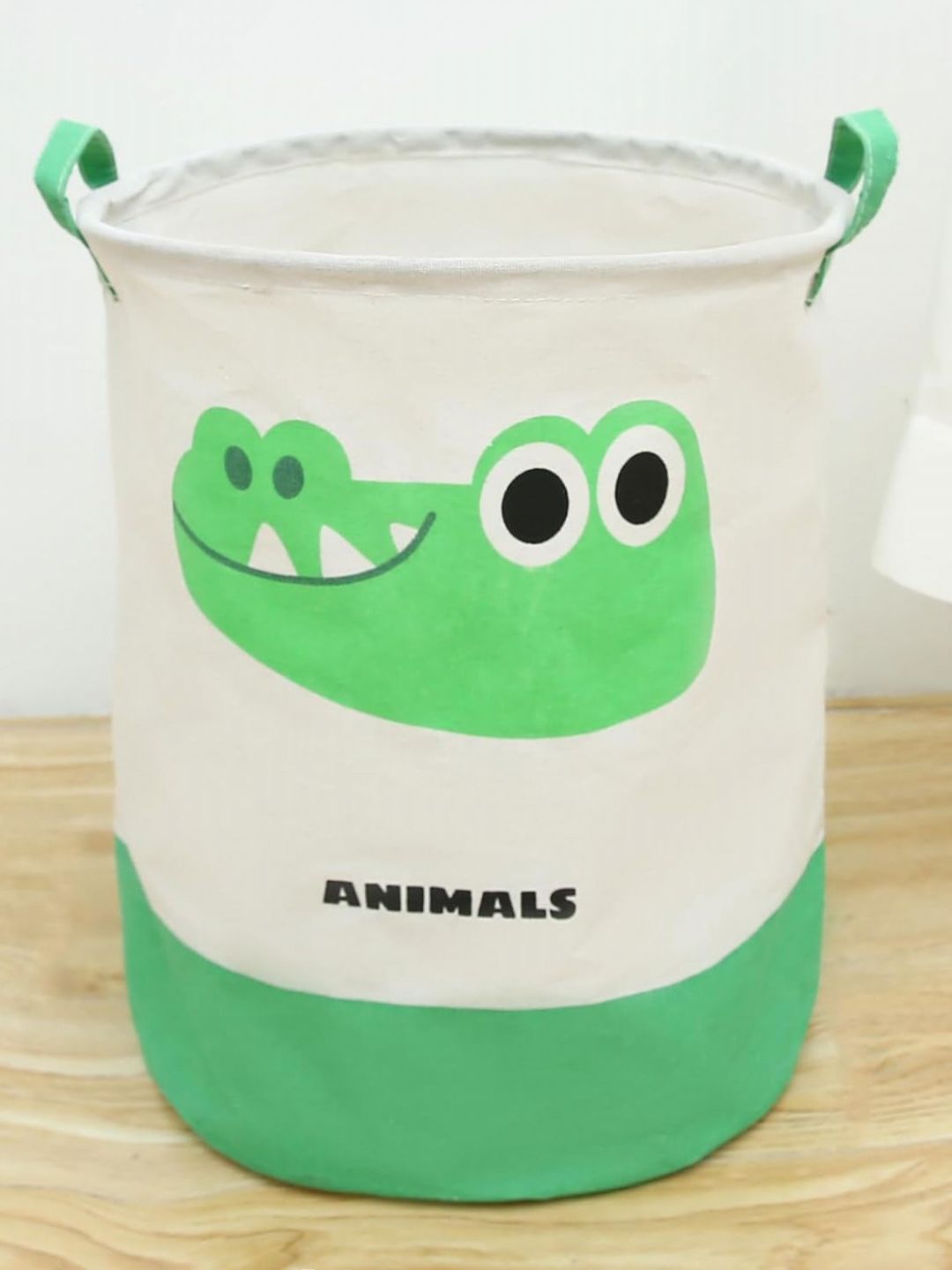 HOUSE OF QUIRK White & Green Printed Cotton Laundry Bag-image-49