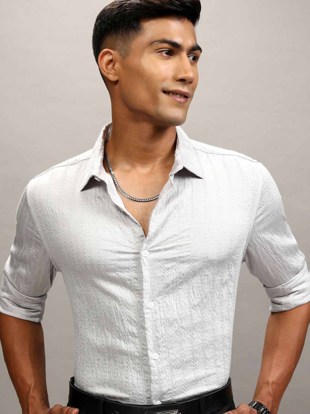 HIGHLANDER Men Cutaway Collar Textured Cotton Slim Fit Casual Shirt-picture-25