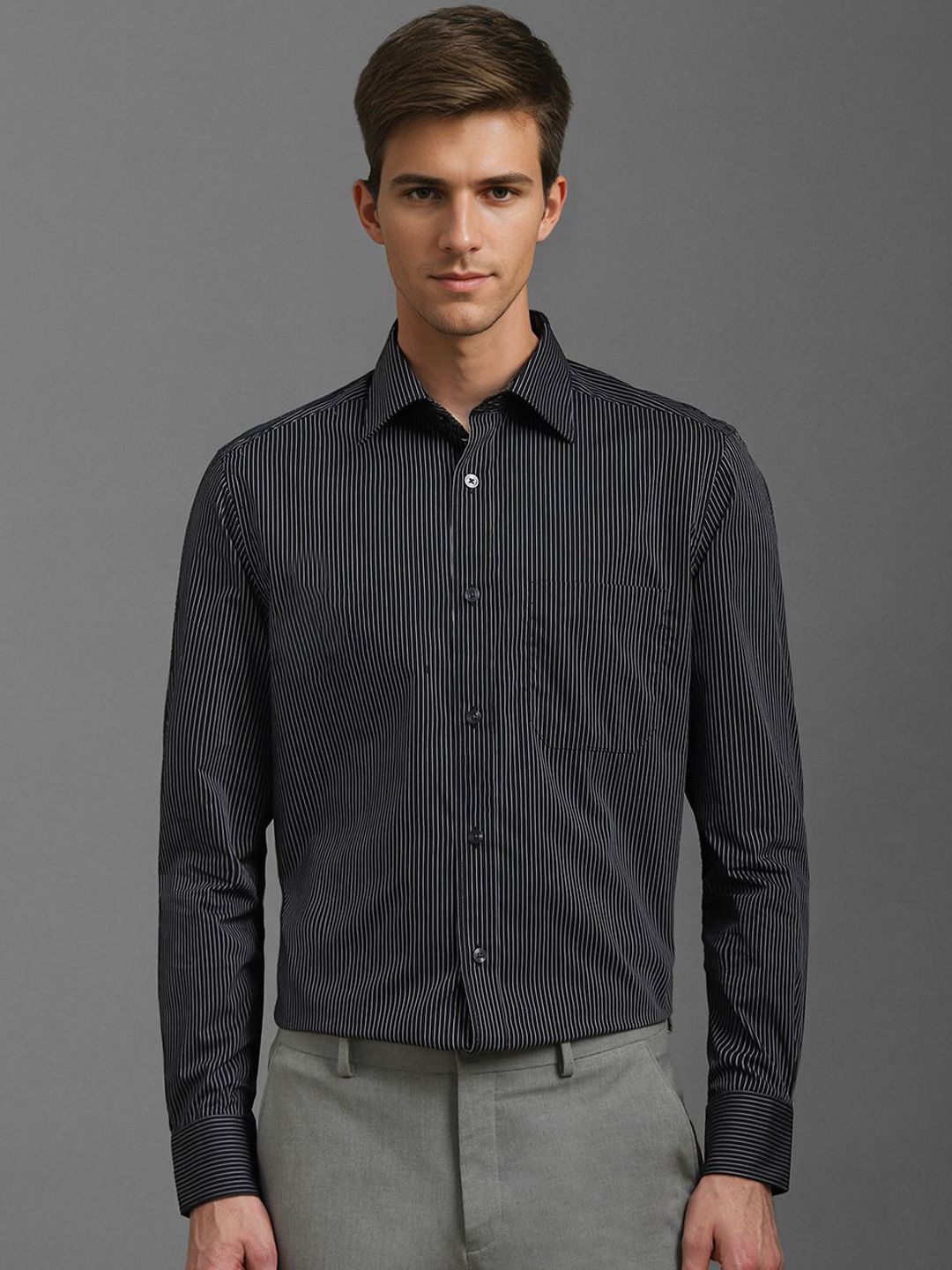 Louis Philippe Men Classic Spread Collar Vertical Striped Cotton Formal Shirt-picture-17