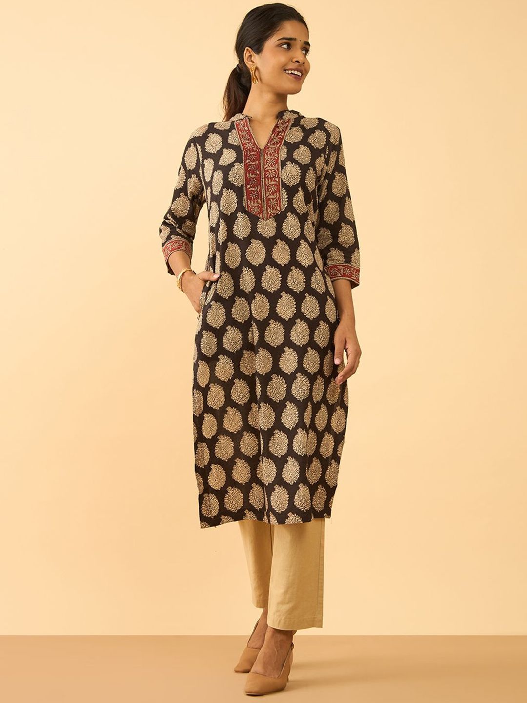 Navy Blue and Maroon Floral Block Printed Collar Kurta
