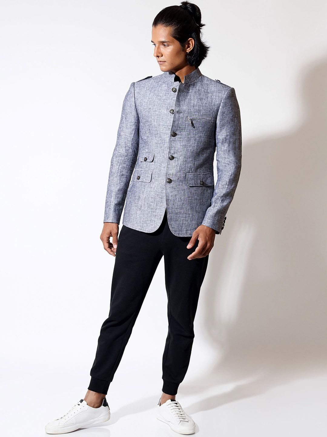 VIVEK KARUNAKARAN Slim-Fit Single Breasted Blazer-picture-32