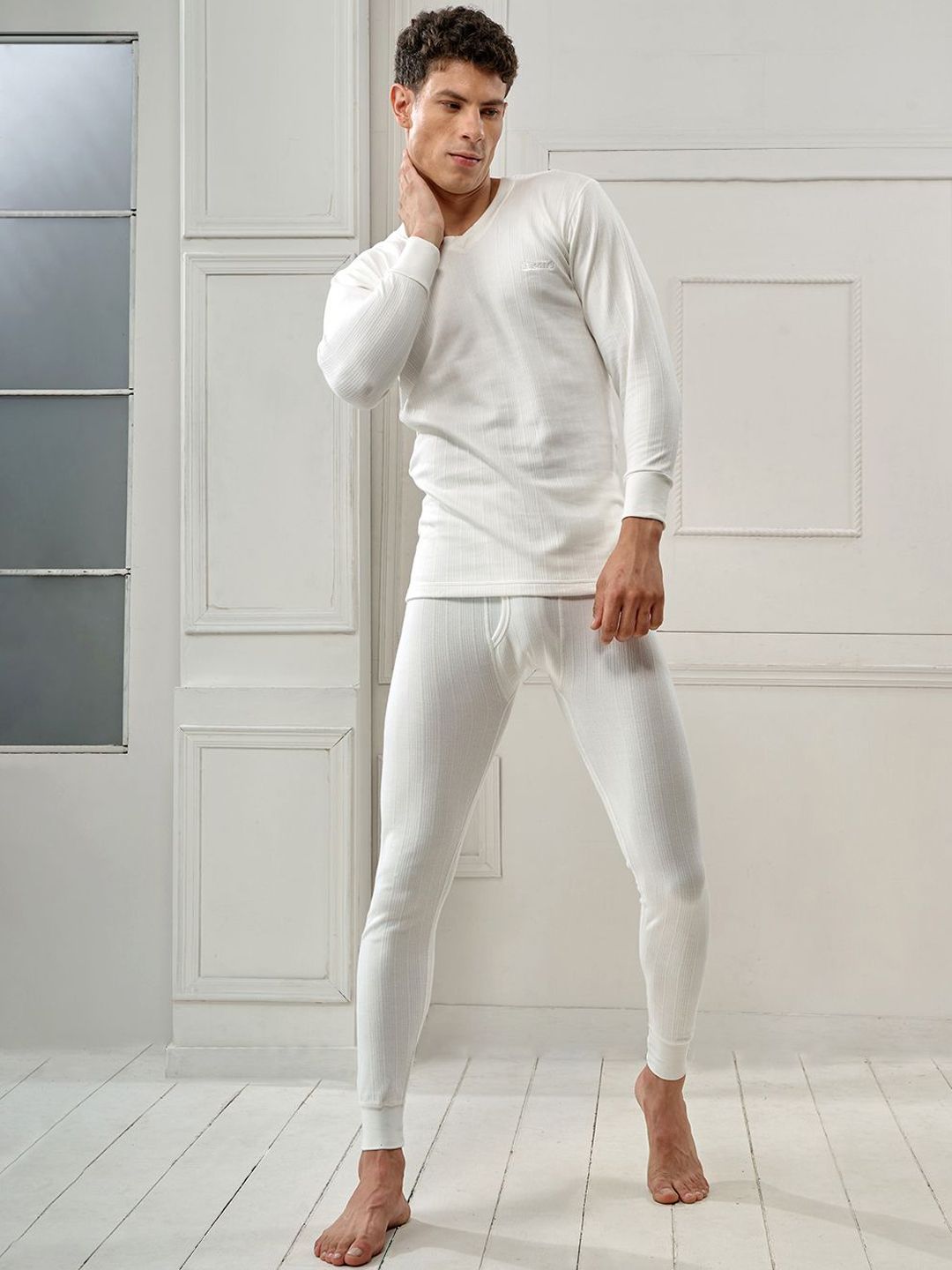 INFERNO Men Striped V-Neck Thermal Set-picture-21