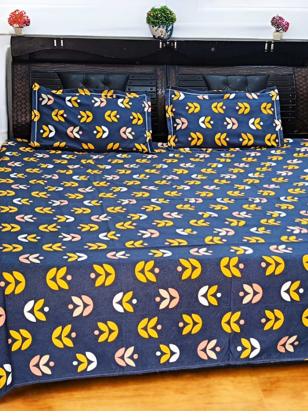 V.R.ENTERPRISES Blue & Yellow Floral 210 TC Queen Bedsheet with 2 Pillow Covers-picture-32