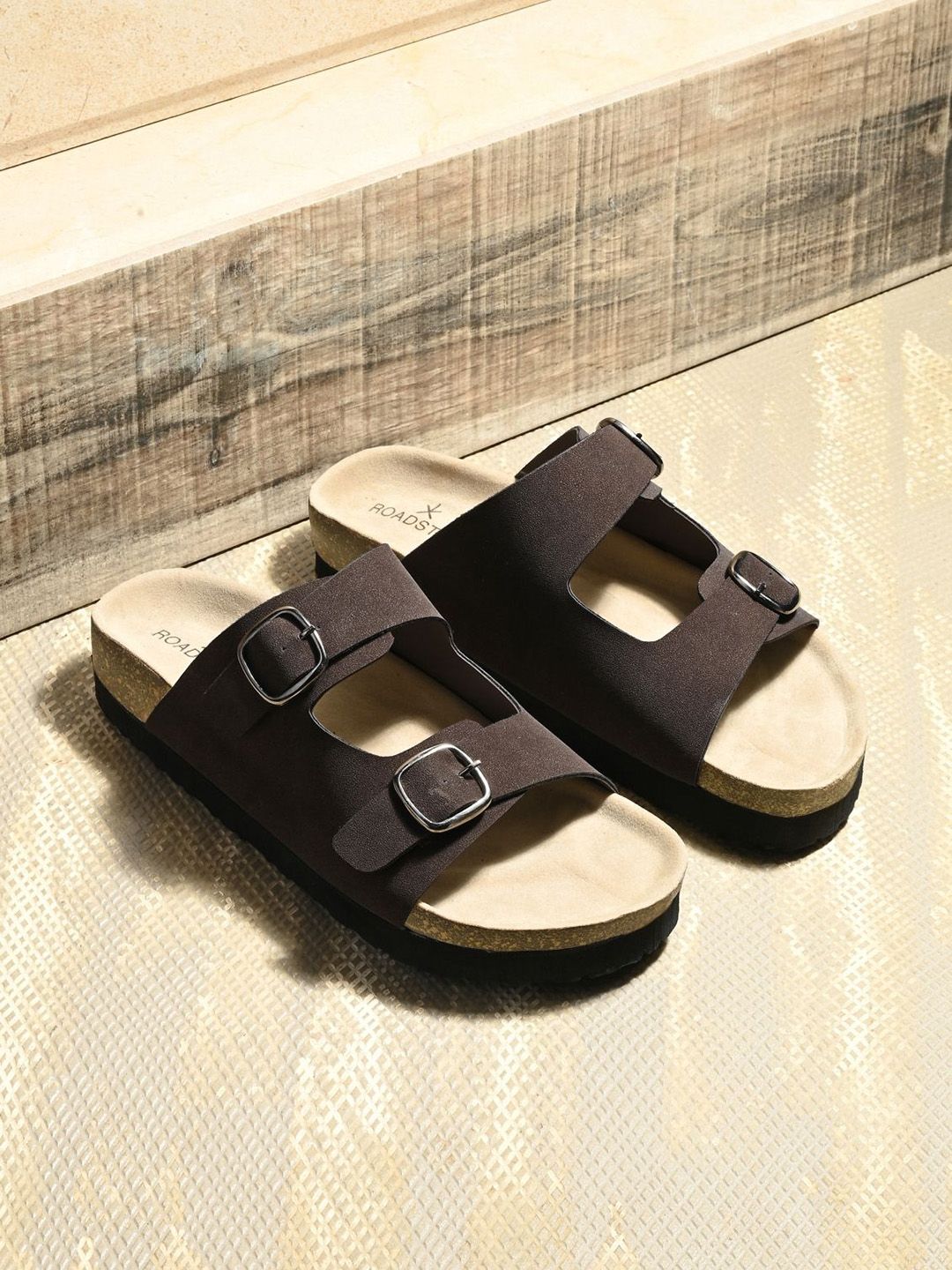 The Roadster Lifestyle Co Men Comfort Sandals