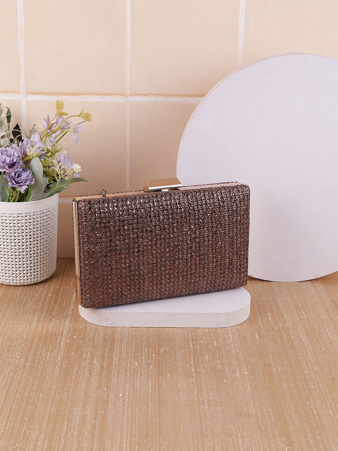 Mochi Embellished Box Clutch-picture-33