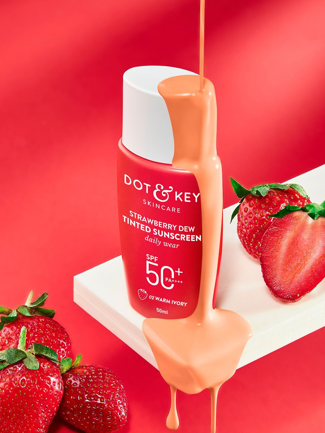 DOT & KEY Strawberry Dew Tinted Sunscreen SPF 50+ - 50 ml - Warm Ivory 02