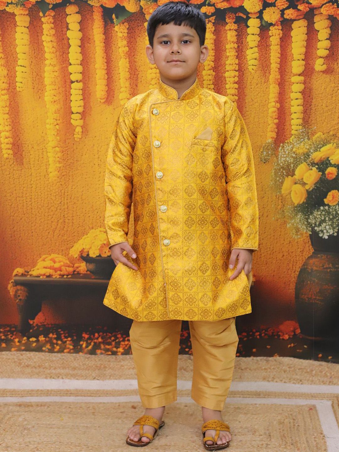 BownBee Boys Woven Design Mandarin Collar  Sherwani Set