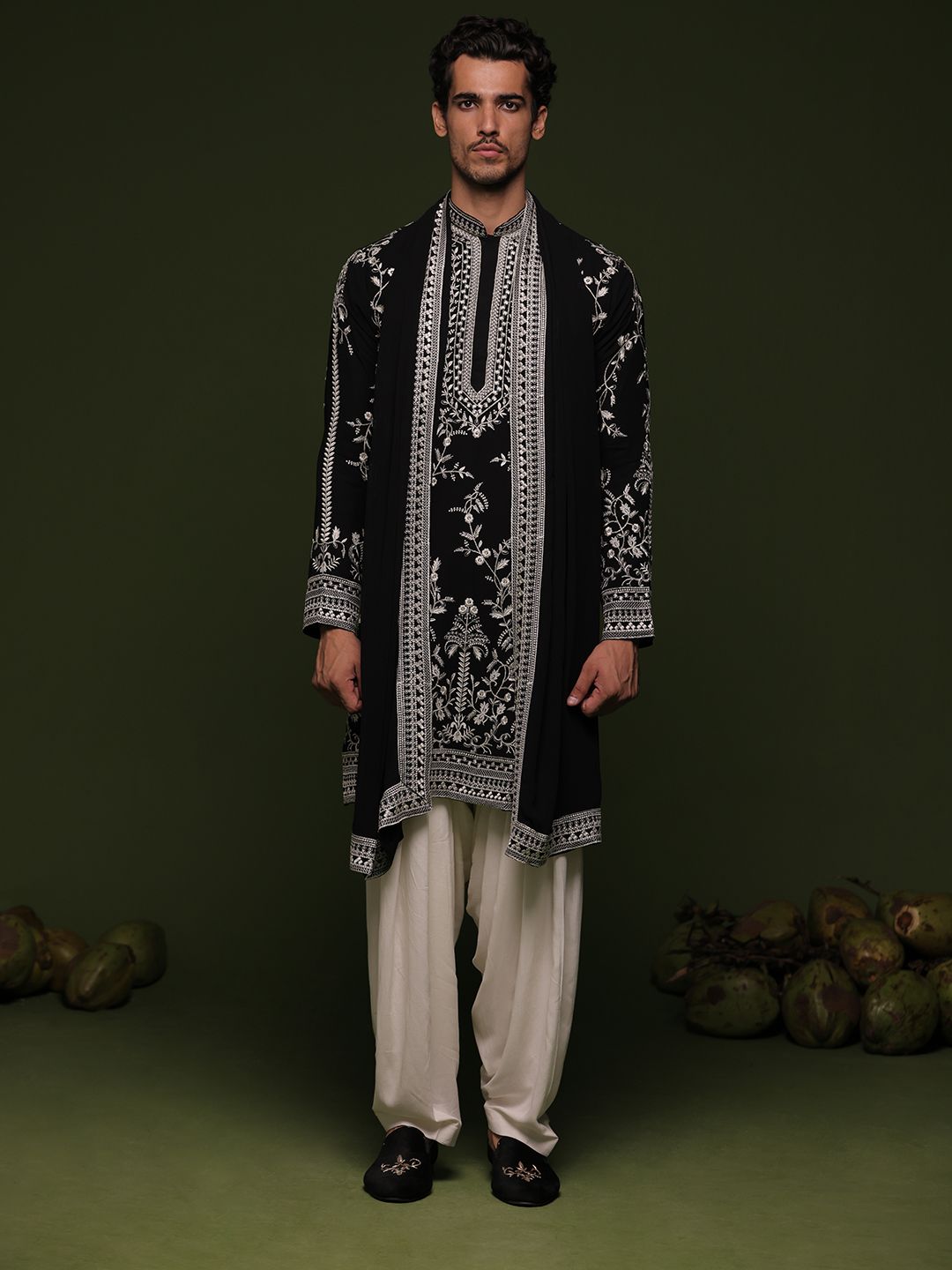 KALPRAAG Men Ethnic Motifs Embroidered Regular Sequinned Kurta with Patiala & With Dupatta-image-4