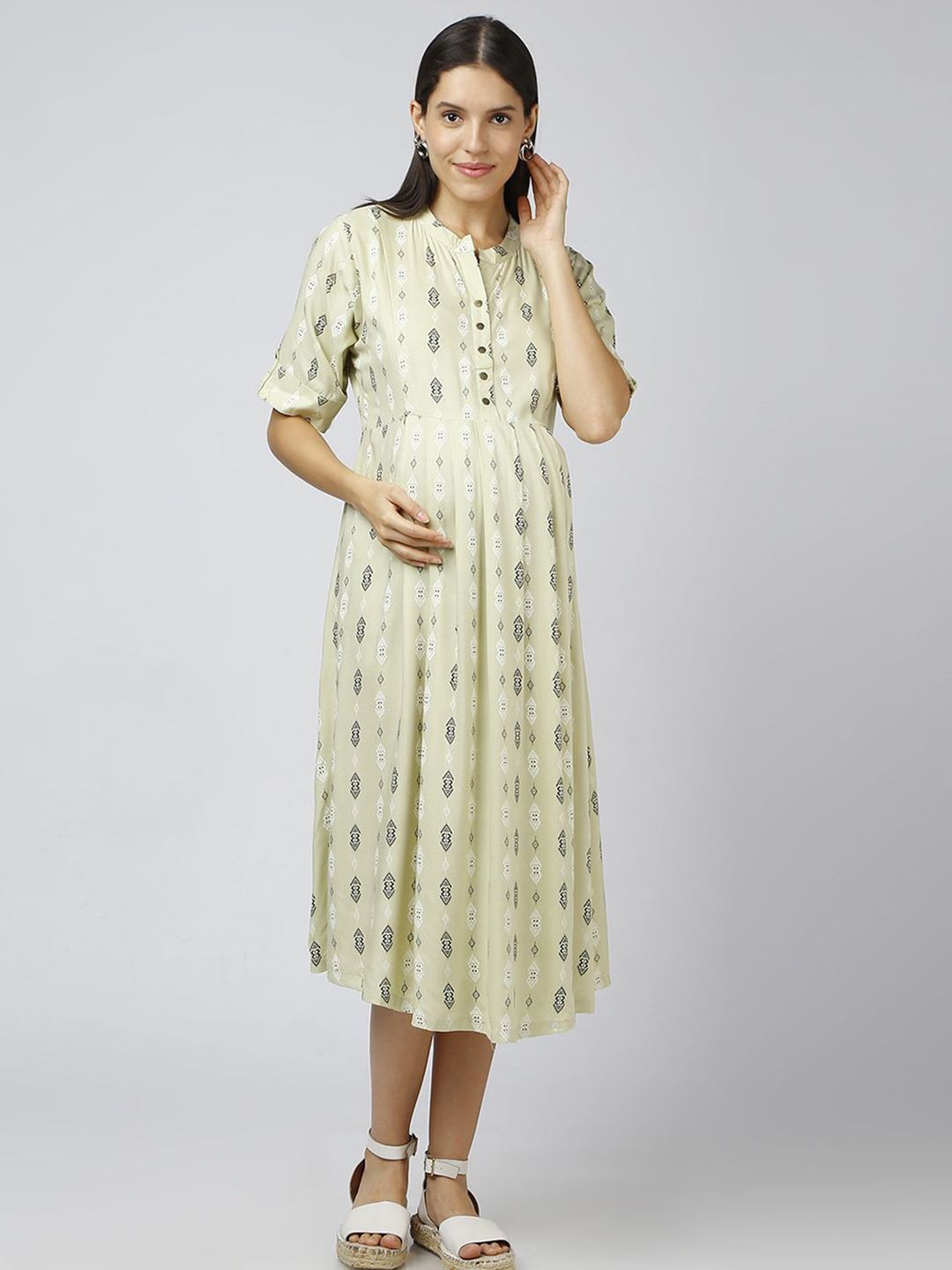 MeeMee Floral Printed Applique Maternity A-Line Midi Dress-picture-11