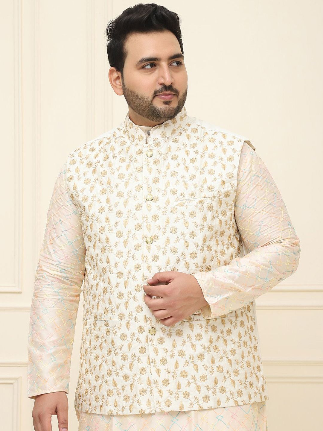 SOJANYA PLUS Embroidered Nehru Jacket-picture-11