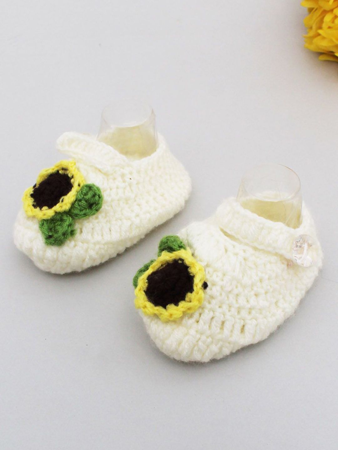 Woonie Unisex Kids Acrylic Booties-picture-10