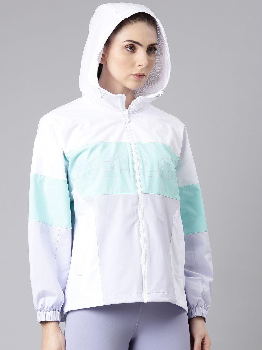 Xtep Women Colourblocked Windcheater Varsity Jacket with Patchwork-picture-17