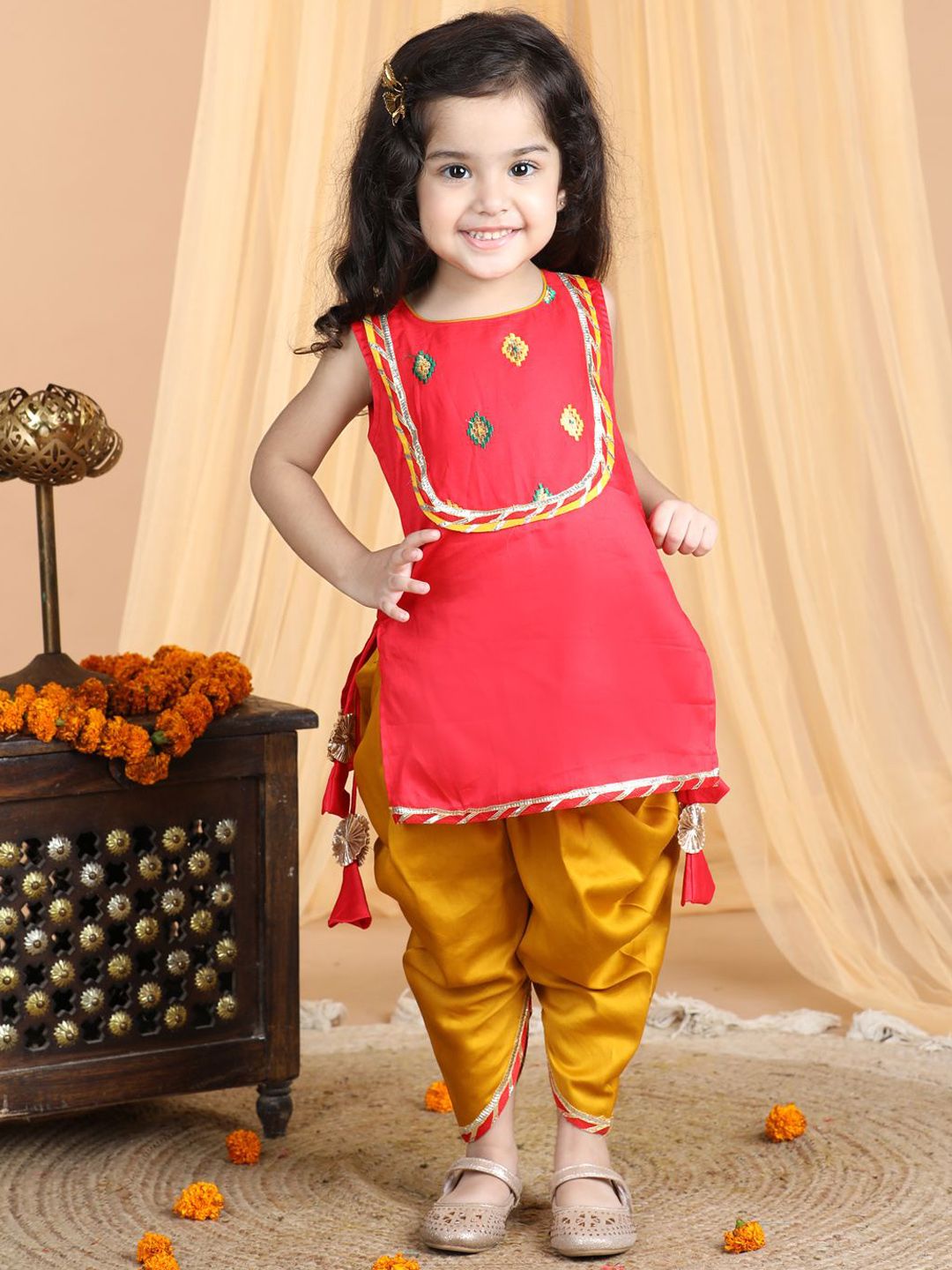 Here&Now X Kinder Kids Girls Ethnic Motifs Printed Regular Gotta Patti Pure Cotton Kurti with Dhoti Pants-picture-19