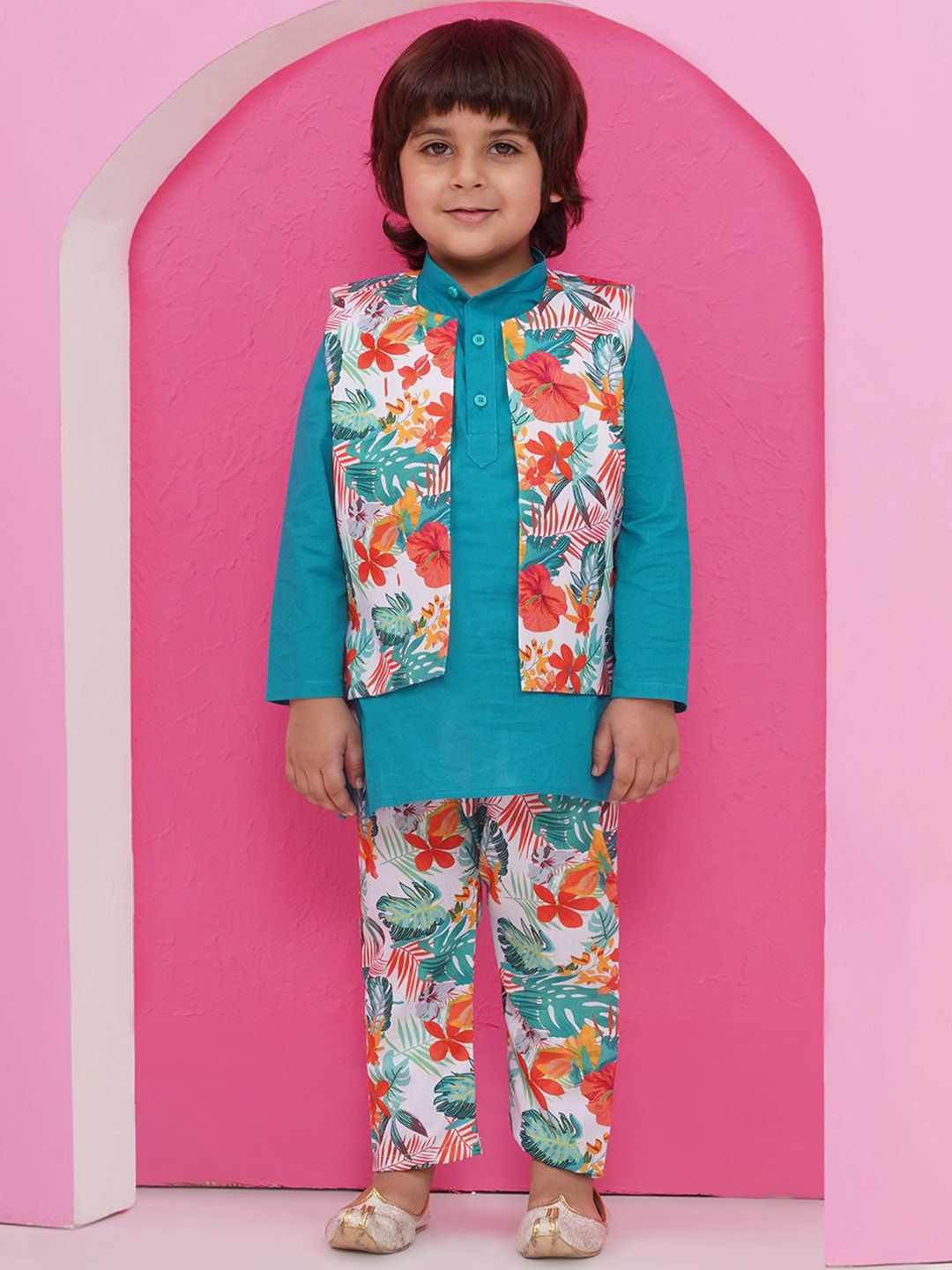 Aj DEZInES Boys Printed Regular Pure Cotton Kurta with Pyjamas-picture-41