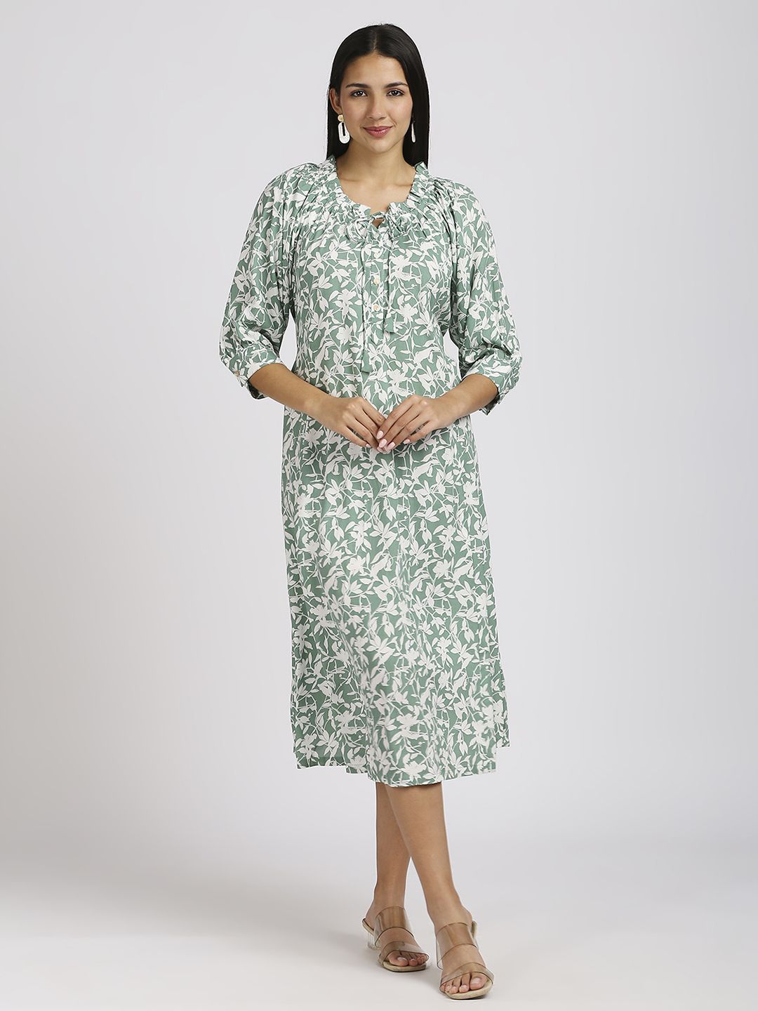 MeeMee Floral Print Tie-Up Neck Applique Maternity Fit & Flare Midi Dress-picture-17