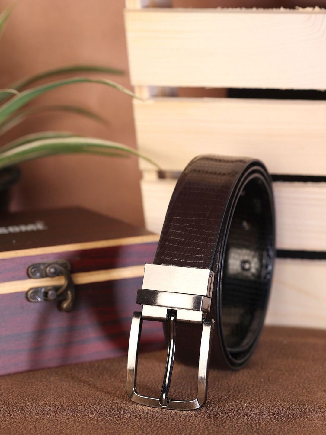 SAZARA Men Textured Leather Reversible Belt-picture-17