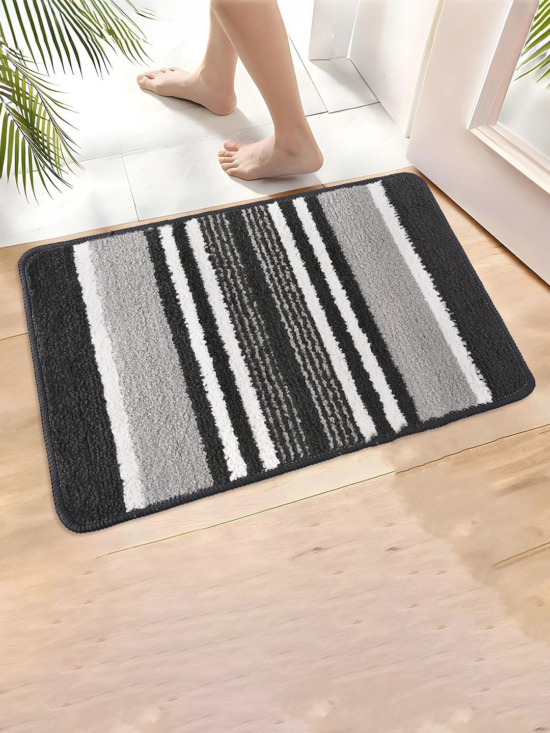 Kuber Industries Grey & Black Patterned Anti-Skid Doormats-picture-50