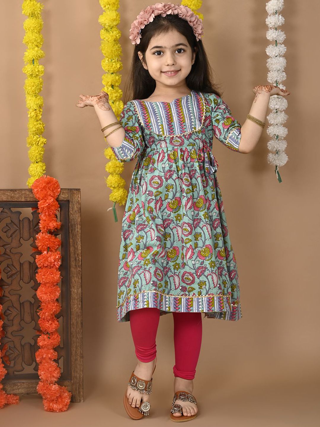 Here&Now X Kinder Kids Girls Ethnic Motifs Printed Empire Gotta Patti Pure Cotton Kurta-picture-18