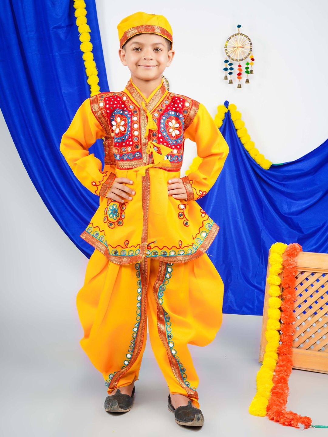 itsmycostume Boys Embroidered Regular Mirror Work Pure Cotton Kurta With Dhoti Pants & Cap-picture-28