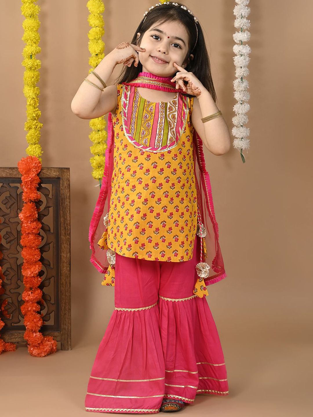 Sangria Girls Printed Kurta Sets-image-7