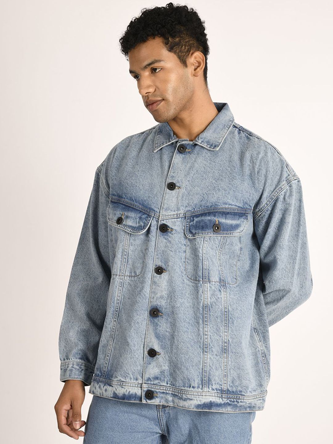 The Roadster Lifestyle Co. Men Solid Spread Pure Cotton Denim Jacket-image-44