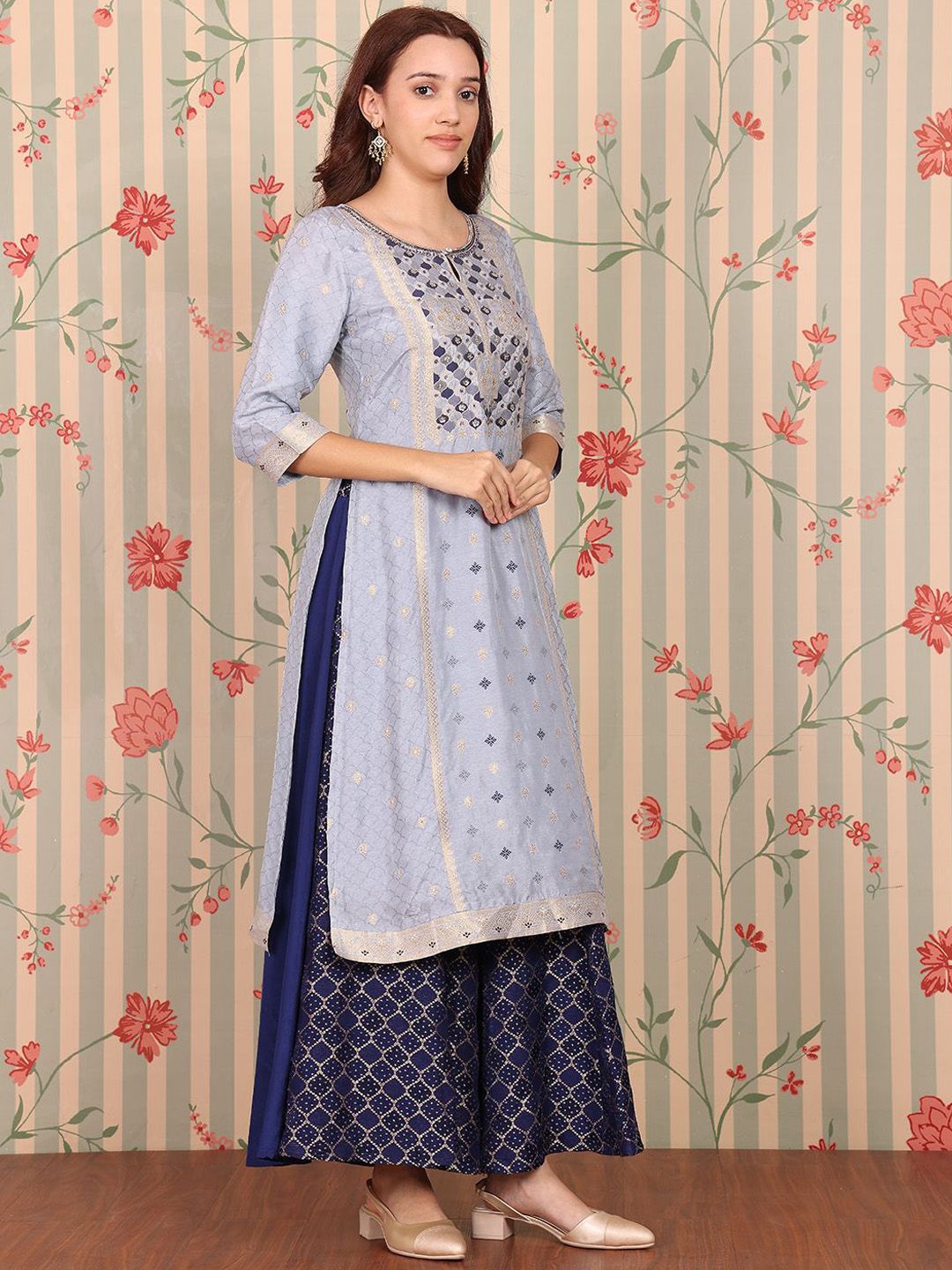 Women Striped Self Design Kurta with Palazzos & Dupatta main image 0