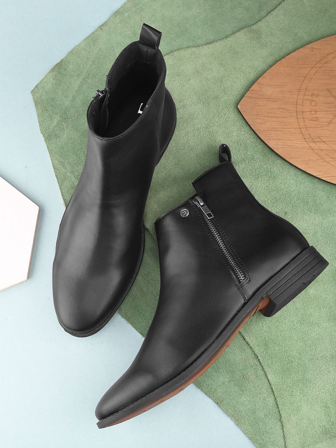 El Paso Men Solid Round Toe Chelsea Boots-picture-22