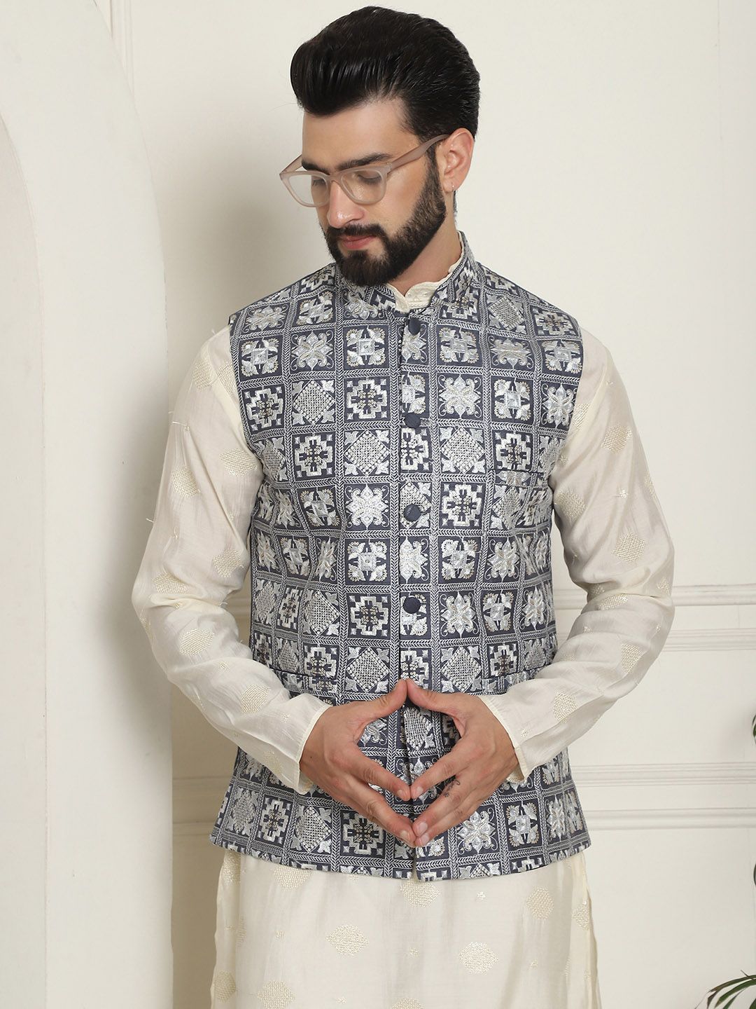 SOJANYA LUXE Embroidered Nehru Jackets-picture-26