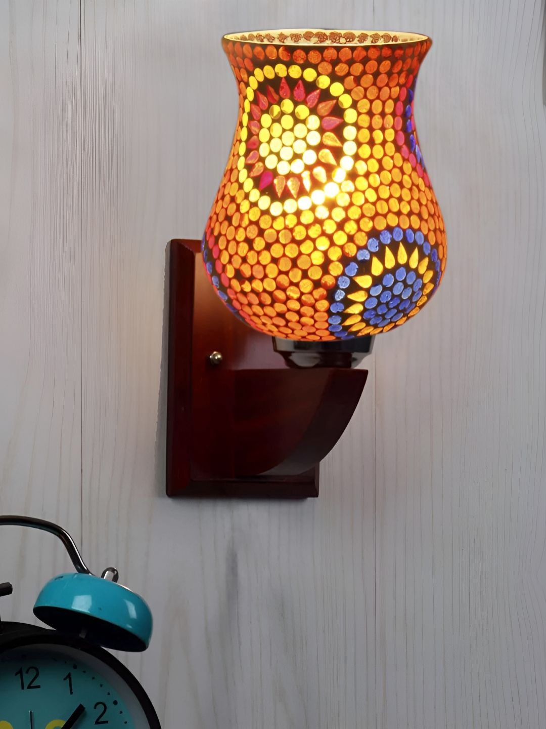 Devansh White & Red Textured Wood Traditional Abstract Shaped Shaped Wall Lamp-picture-36