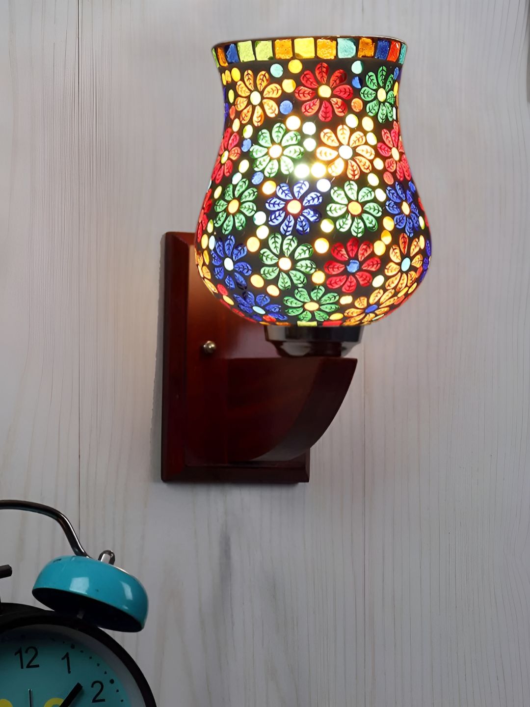 Devansh White & Red Textured Wood Traditional Abstract Shaped Shaped Wall Lamp-picture-21