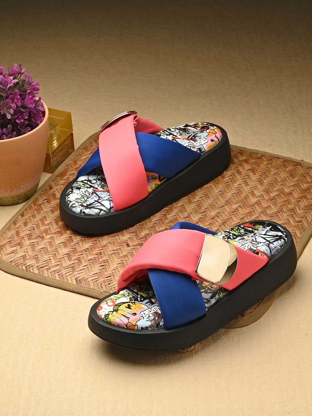 knoos Solid Flatform Sandals-picture-36