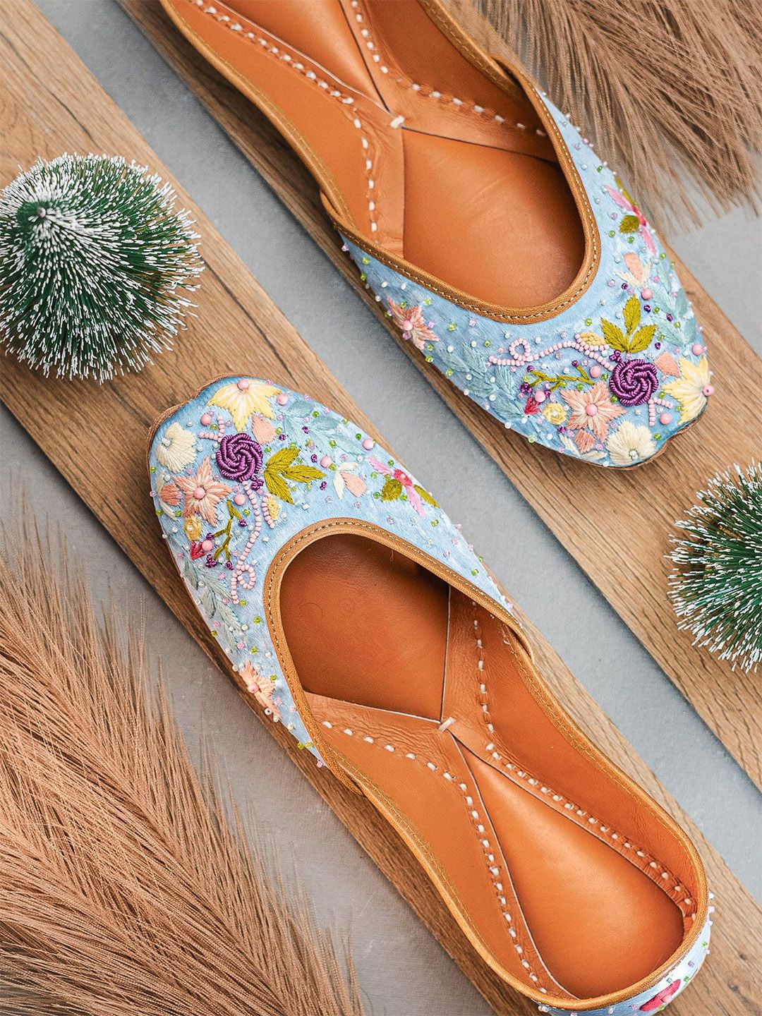 NR By Nidhi Rathi Women Embellished Ethnic Mojaris with Embroidered Flats-picture-37