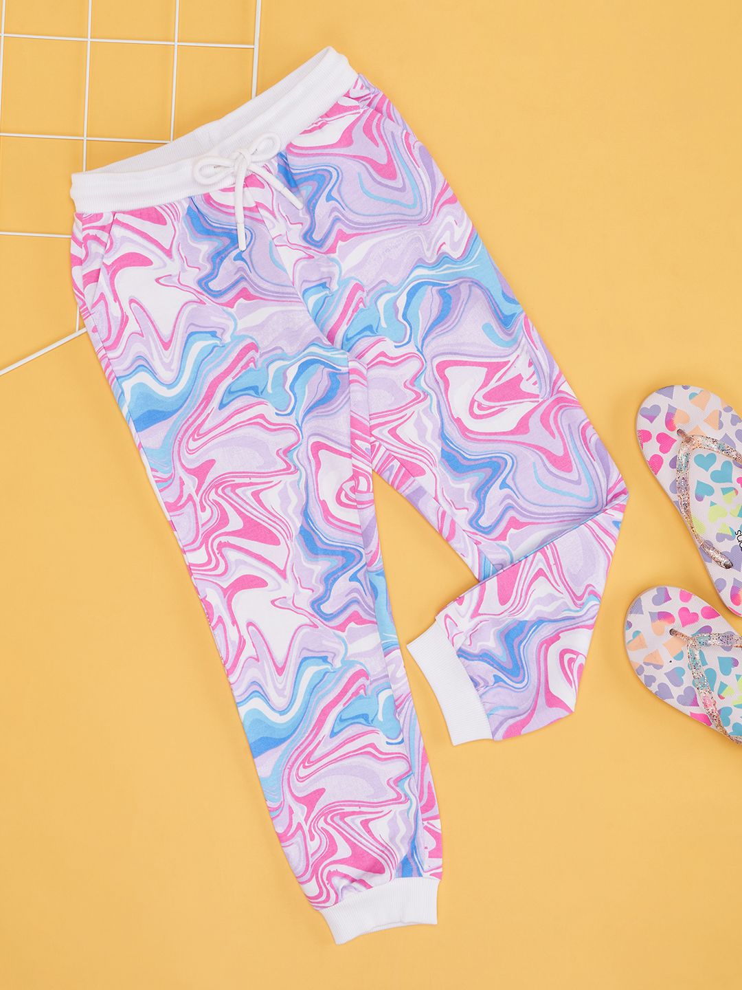 pantaloons junior Pantaloons Girls Mid Rise Printed Joggers-picture-44