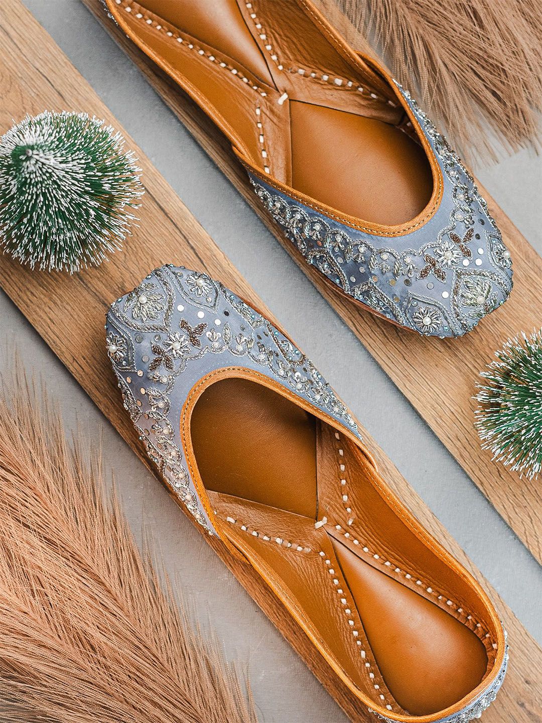 NR By Nidhi Rathi Women Embellished Ethnic Mojaris with Embroidered Flats-picture-32