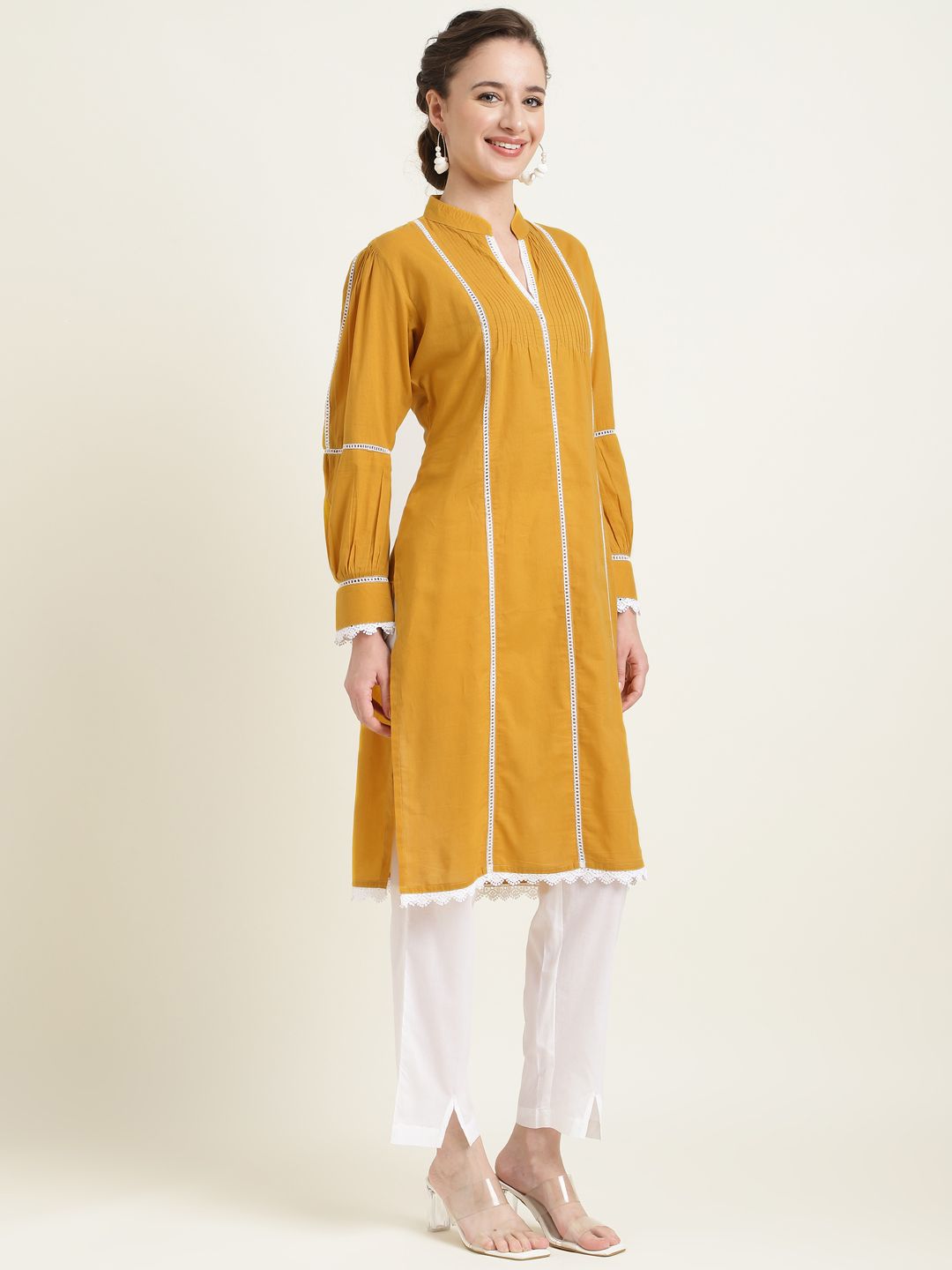 Green Zari  & Thread Work Embroidered Viscose Kurta Pant And Dupatta Set