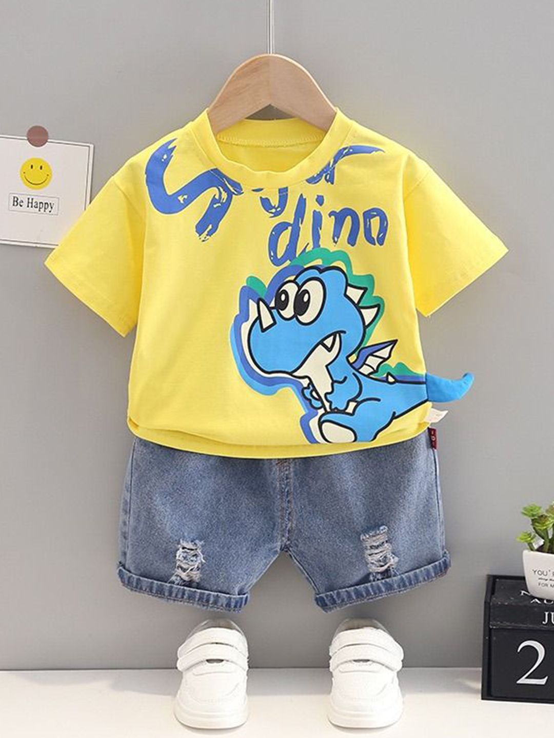 Googo Gaaga Boys Printed T-shirt with Shorts-picture-29