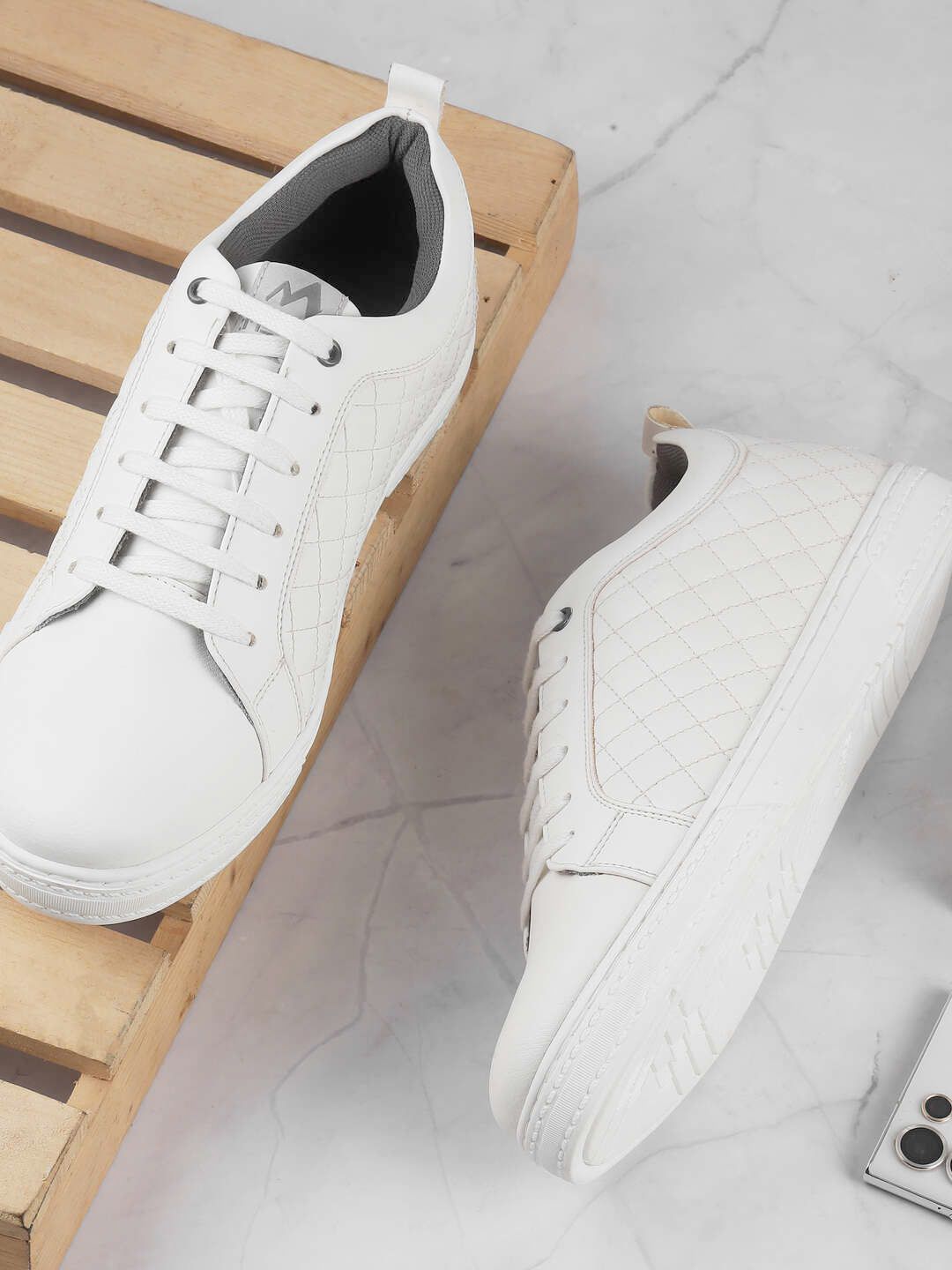 Metro Men Solid Round Toe Lace-Up Casual Shoes-picture-21