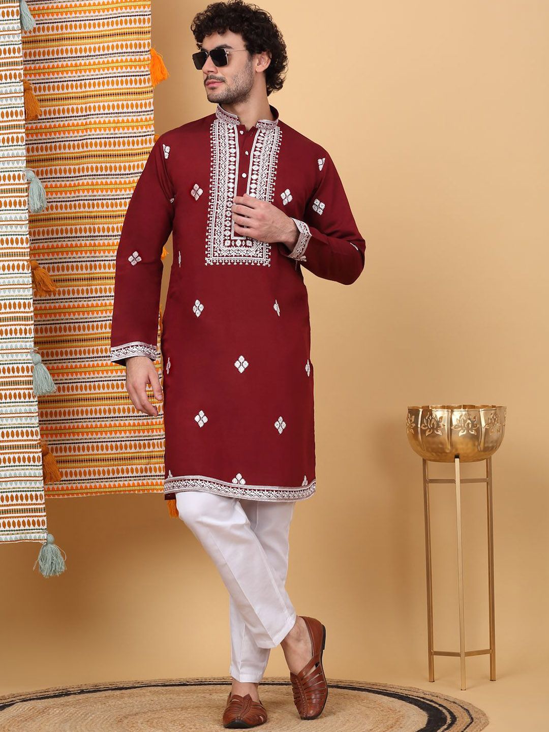 KRAFT INDIA LUXE Men Ethnic Motifs Embroidered Mirror Work Grandeur & Majestic Artwork Kurta-picture-19