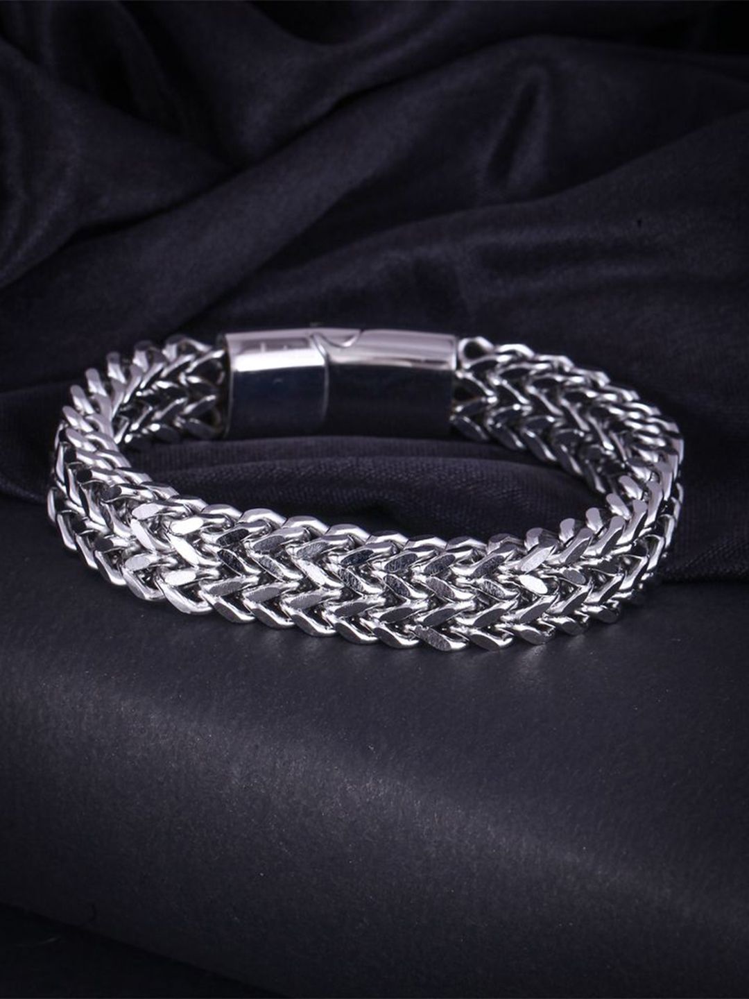 Roadster The Roadster Lifestyle Co Men Silver-Plated Chain Bracelet
