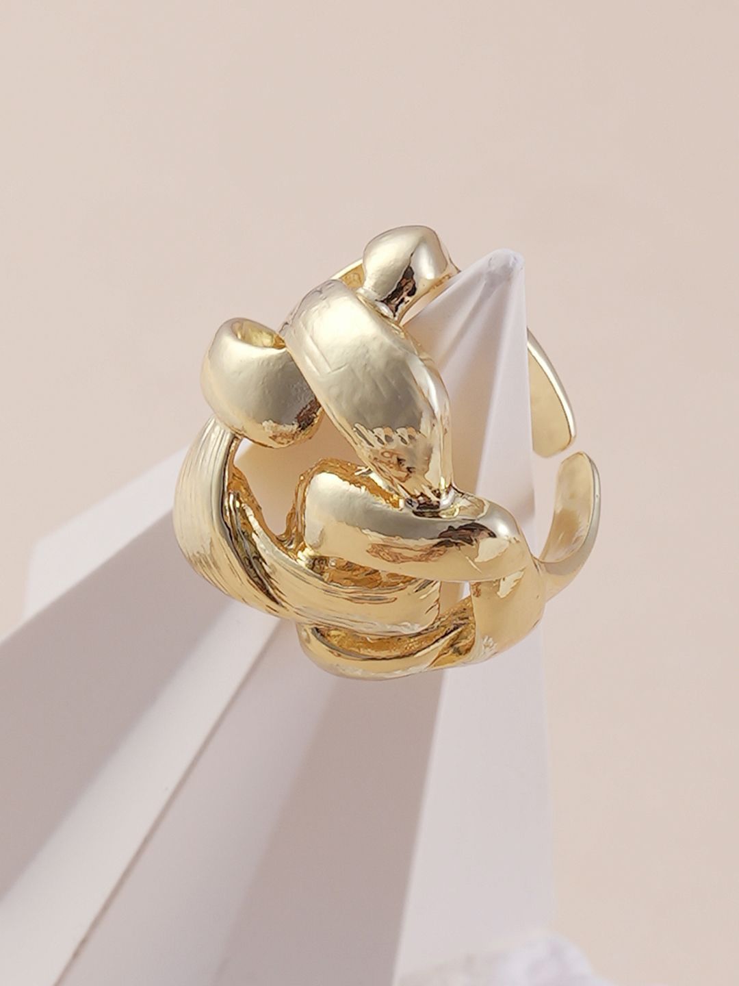 SOHI Gold Plated Adjustable Finger Ring-image-1