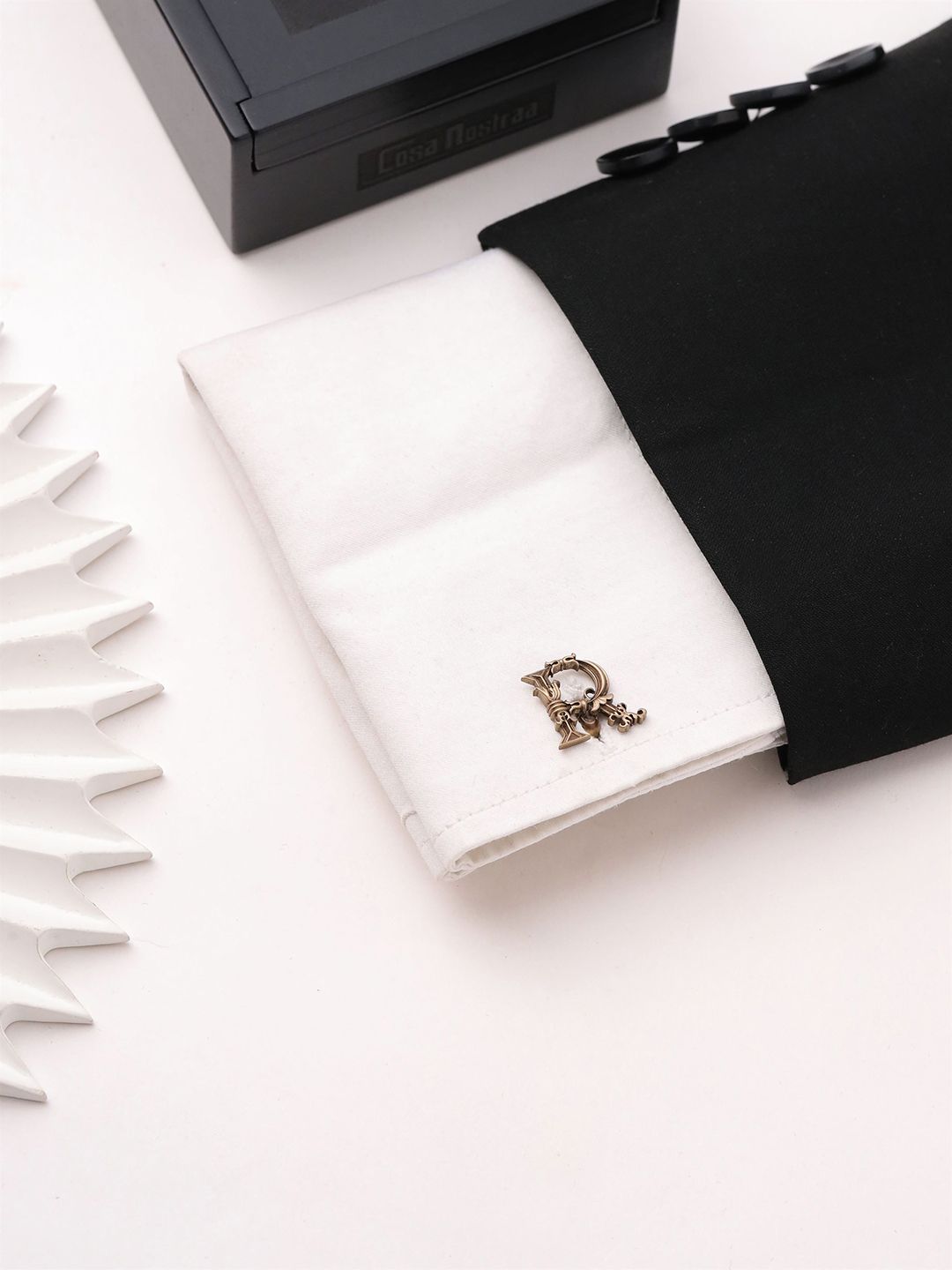 COSA NOSTRAA Alphabet Cufflink-picture-43