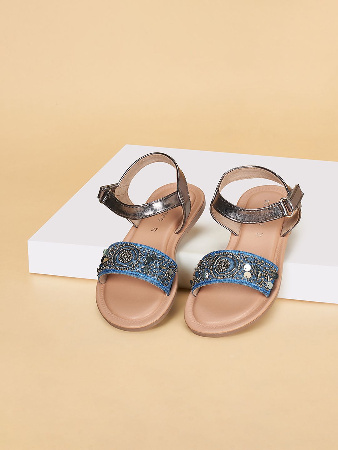 Pantaloons Junior Girls Embellished Open Toe Flats